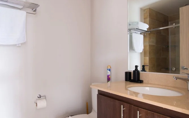 Luxurious and Warm Condo Just Step From the Beach!