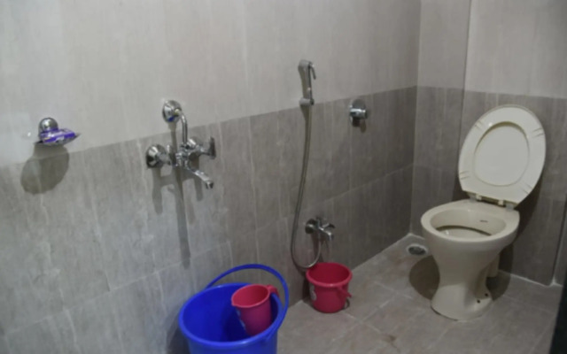 Yashraj lodge