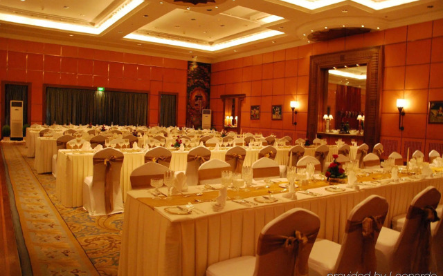 The Soaltee Kathmandu, Autograph Collection