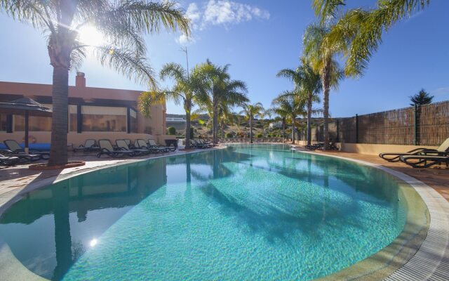 B27 - Luz Bay 2 Bedroom Apartment