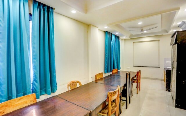 Fabhotel Shiv Rachna