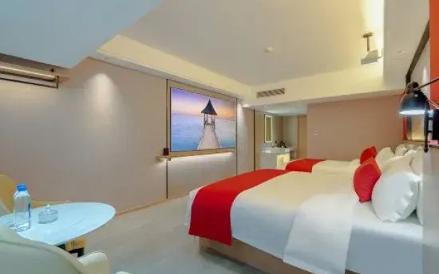 HEBE Xiyin Hotel (Lengshuijiang Riverside Park)