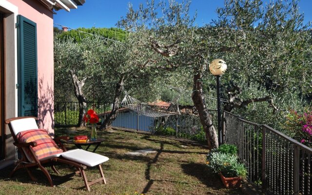 Quaint Holiday Home in Lerici With Fenced Garden