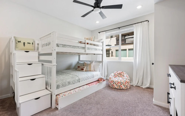 Paradise Cove 2 Bedroom Condo