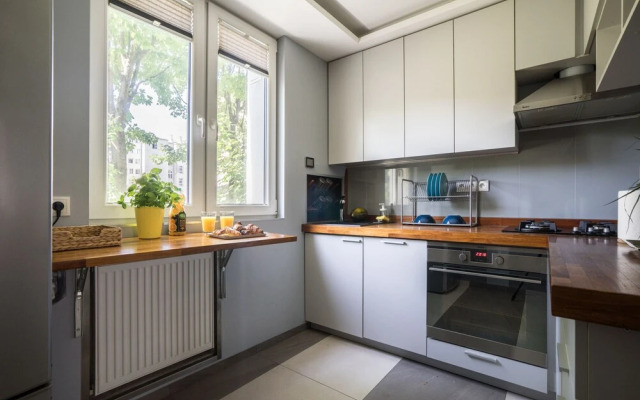 oompH Warsaw Central Deluxe Apartment