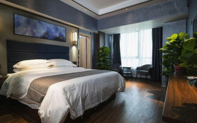 Zhumadian Ruihai Business Hotel
