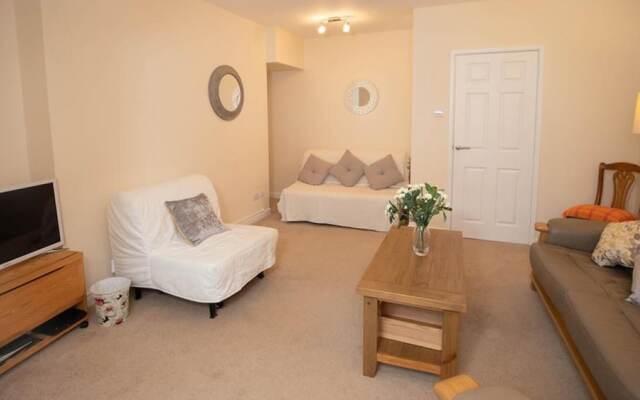Spetchley House 2