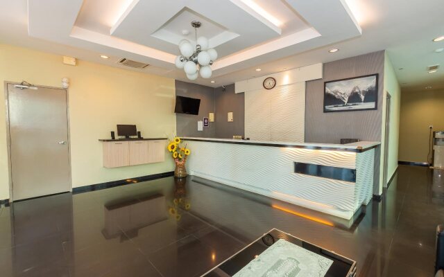 OYO 1009 Regalo Hotel