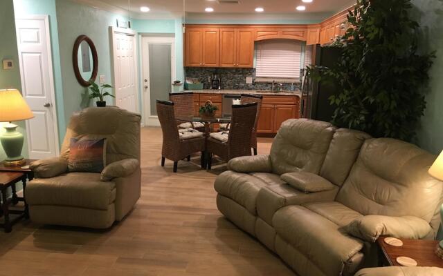 Jamaica Royale 102 - 2 Br Condo