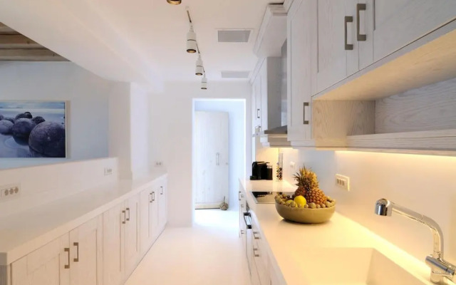 Luxury Key Mykonos 7 Bed Villa Rosella Pouli