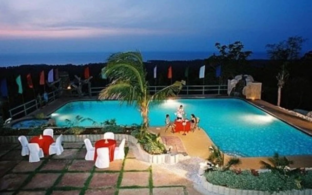 Super 8-Airport Downtown