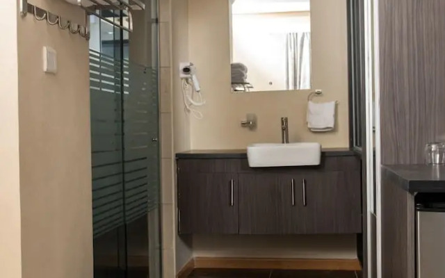 Charchoma Accommodation- Wells Villa