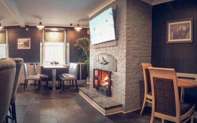 The Quayside Hotel and Bar