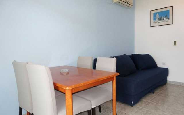 Apartments Ivo