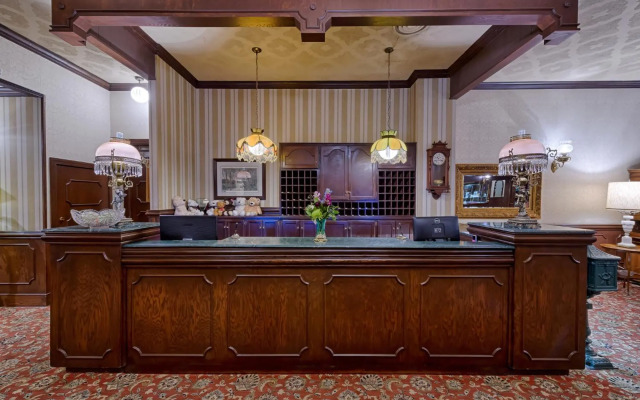 The General Palmer Hotel