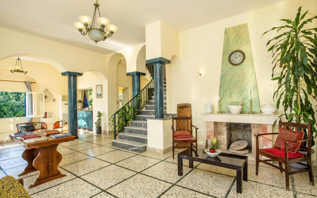 Alinda Hotel