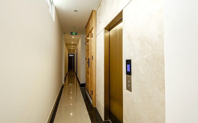 Phan Thong Vang Hotel