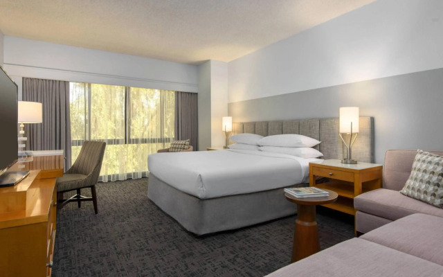 Renaissance Palm Springs Hotel