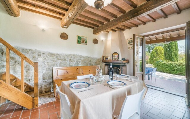 Stunning Home in Monterchi AR With 1 Bedrooms