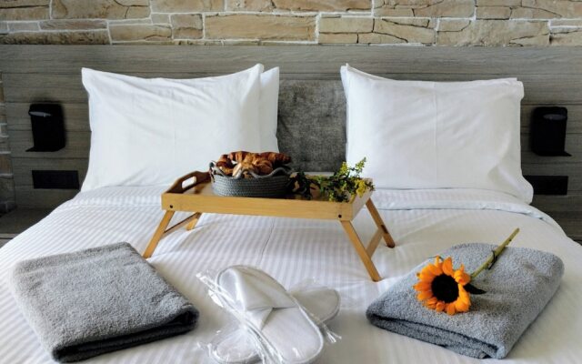 Oinolithos Luxury Villas
