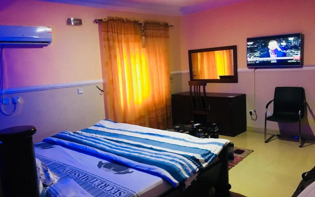 Feligold Royal Hotel Benin