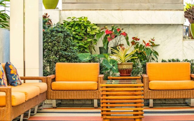 Oasis Hotel Waikiki