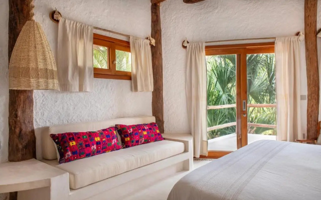 Mawimbi Boutique Hotel