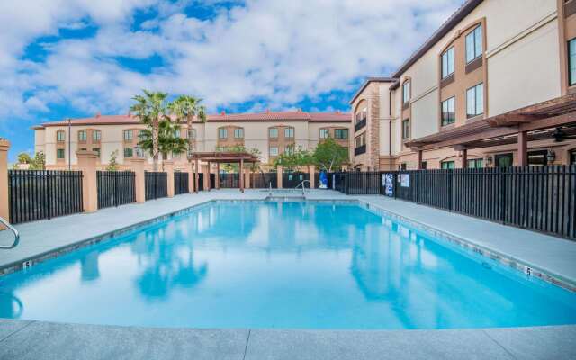 La Quinta Inn & Suites by Wyndham Las Vegas Airport South