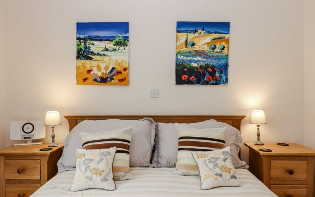 8 Thurlestone Rock