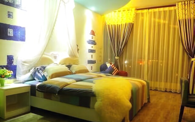 Zhangjiajie Landscape Love Theme Inn