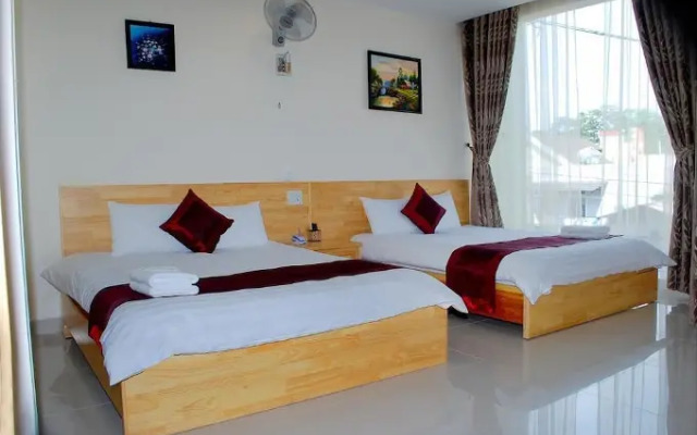 Sunrise Hotel