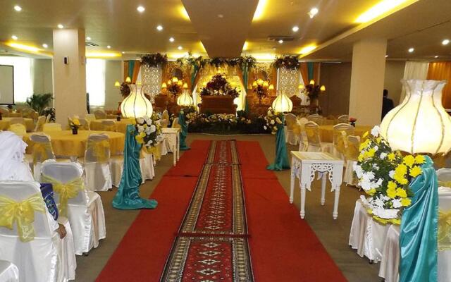 Grand Kanaya Hotel