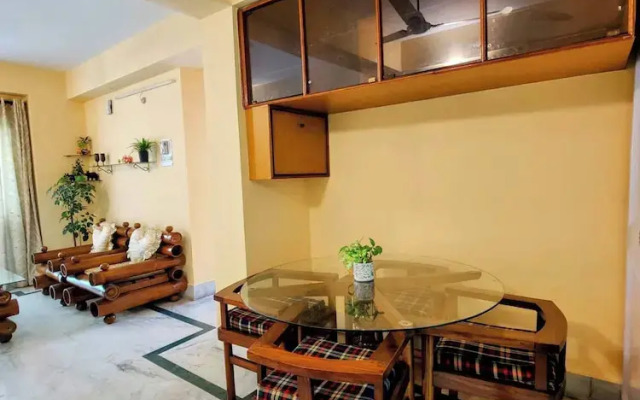 Cozy Guwahati Apartment With City & Mountain Views
