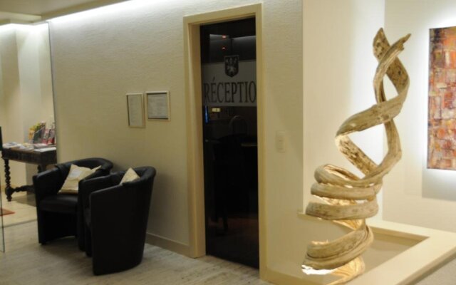 Hotel Hotleu
