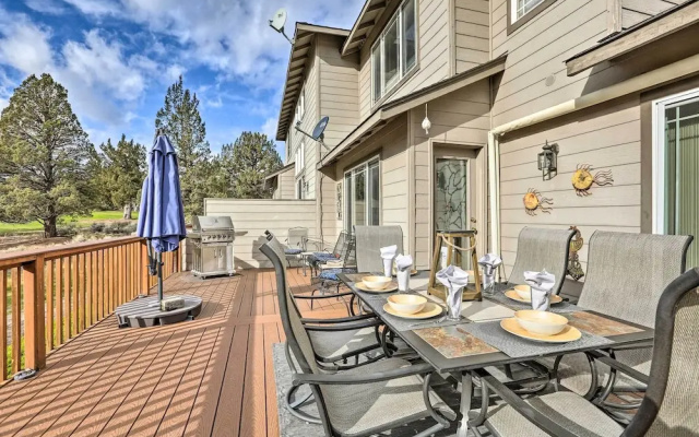 Idyllic Redmond Townhome w/ Furnished Deck!