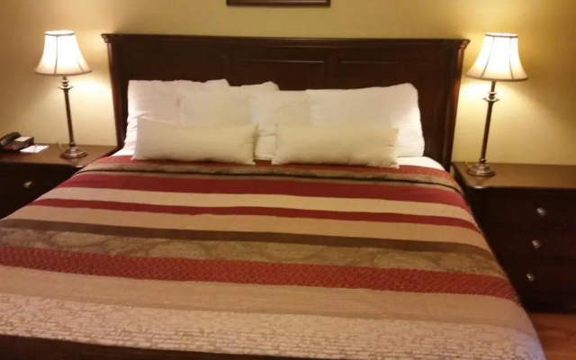 Parkway Motel & European Lodges