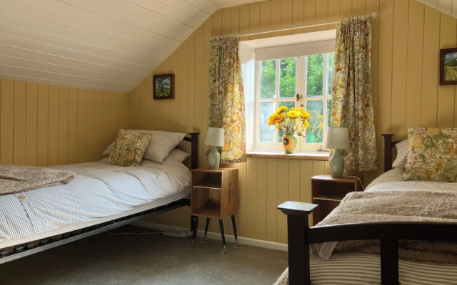 The Coach House - Trinity Lodge