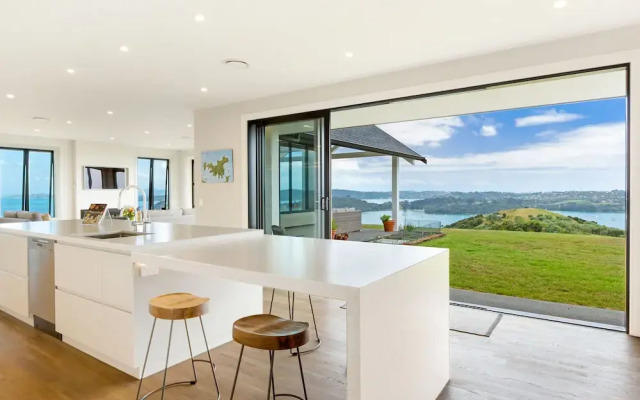 Te Whau Point