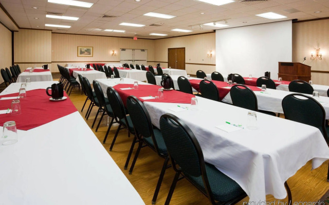 Radisson Hotel and Conference Center Fond du Lac