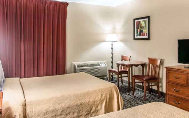 Quality Inn and Suites Livonia