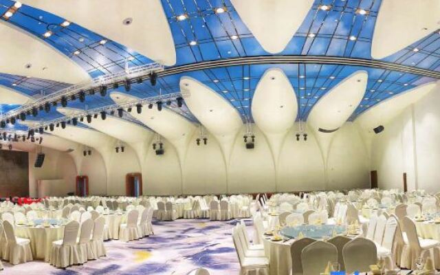 Relex Hotel
