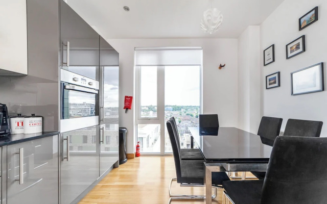 Modern 1bed with Panoramic View London