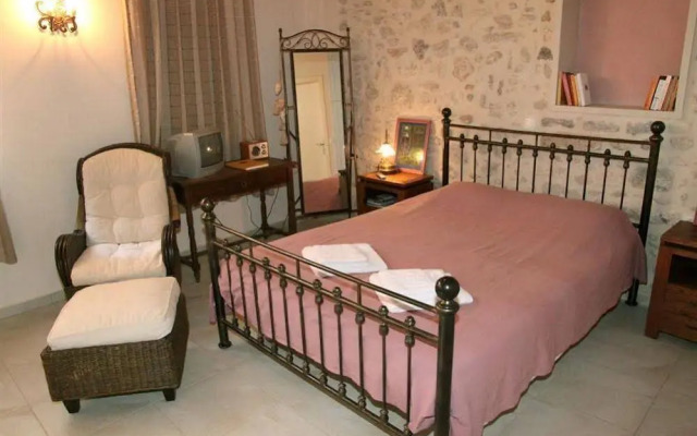 Nakli Traditional Guesthouse