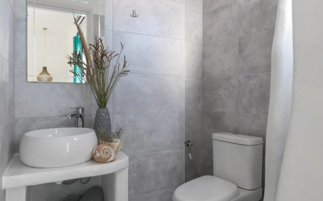 Manios Suites