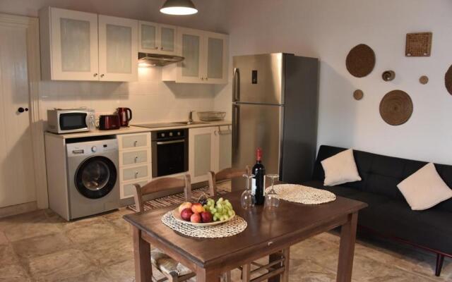 Athieno - Αθηαινώ