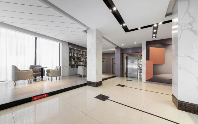 Fucheng Business Hotel