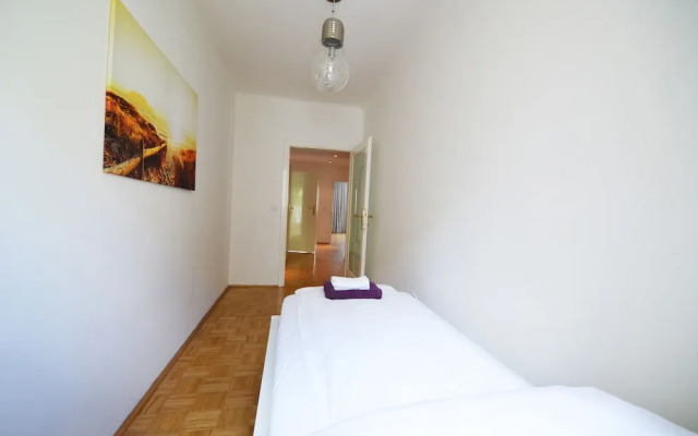 Naschmarkt Premium in Your Vienna