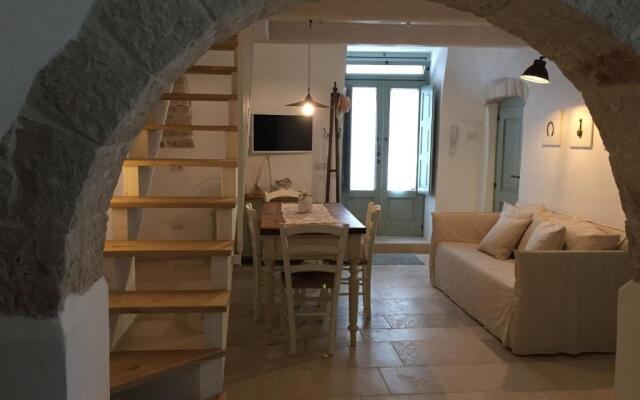 Trullo Essenza-Trulli Antì Charme & Relax