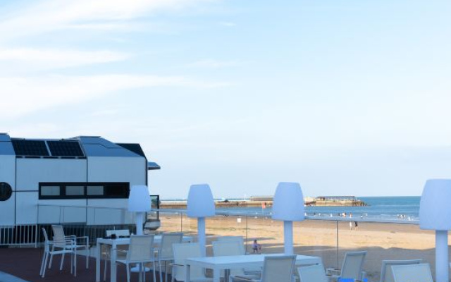 Rizhao Xingdao Fantasy Land Hotel (Taohua Island Scenic Area Branch) – Beach – Rizhao