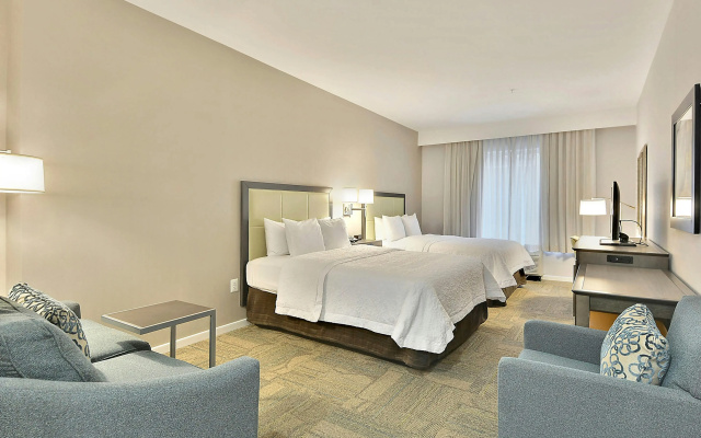 Hampton Inn Alexandria-Old Town/King St. Metro